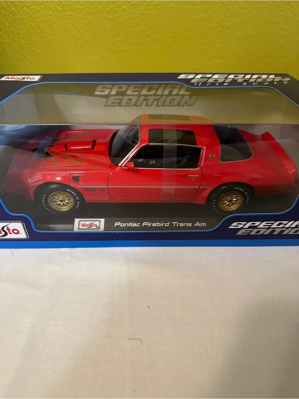 🚗Maisto Red Pontiac Firebird Trans Am Die-Cast Toy Car - Kids Vehicles